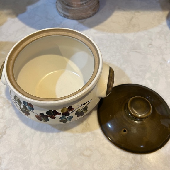 VINTAGE DENBY STONEWARE CROCK- 2 PINTS- SHAMROCK - Picture 6 of 7
